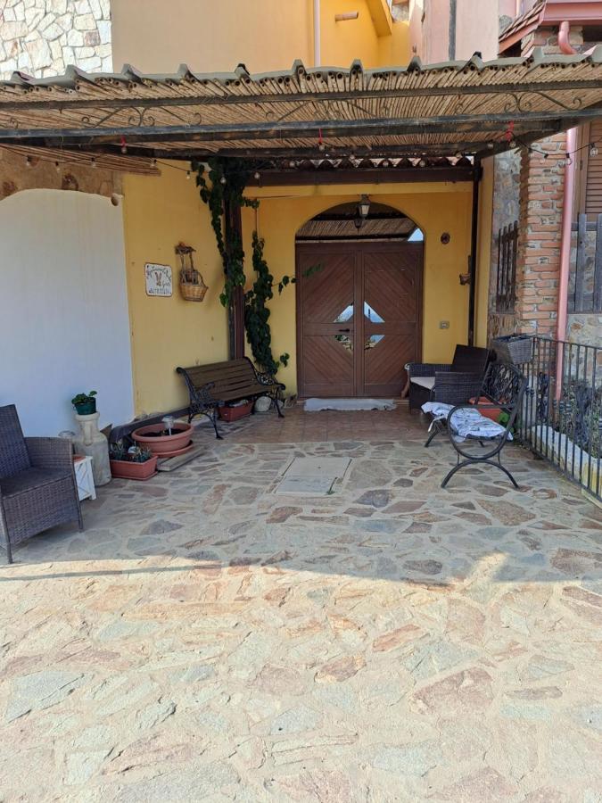 Villa L'Aquila Arbus Exterior foto