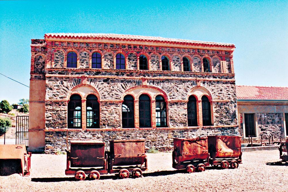 Villa L'Aquila Arbus Exterior foto